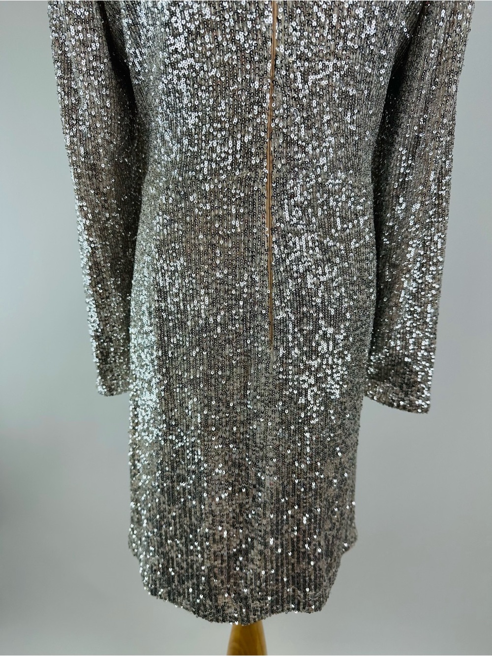 Belle Badgley Mischka Silver Sequin Dress Size 10 - Picture 14 of 15